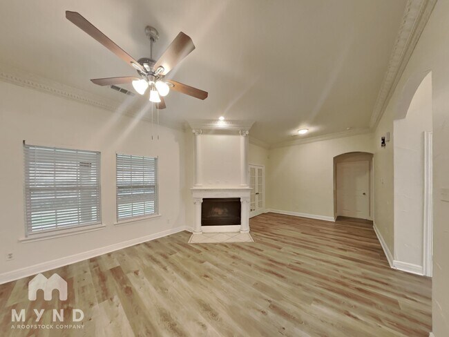 Building Photo - 2113 Tippy Terrace