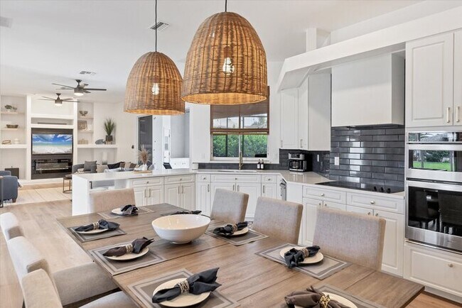 Building Photo - FPC228