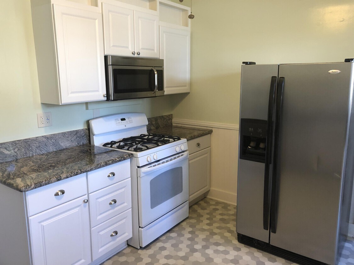Foto principal - 707 W 23rd St