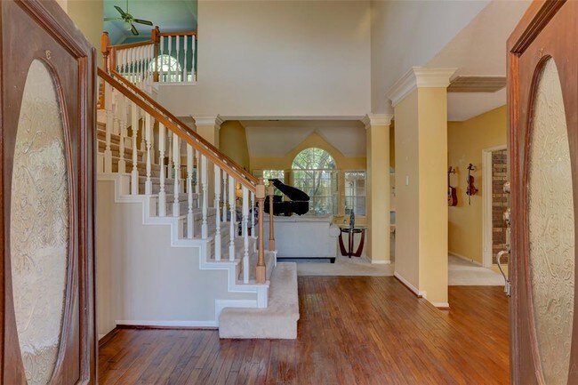 Building Photo - 2227 Foreland Dr