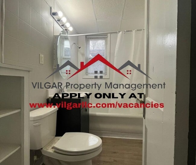 Foto del edificio - 3743 Adams St