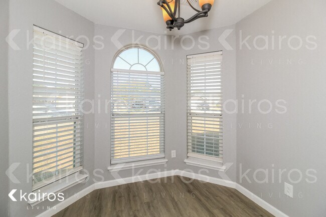 Foto del edificio - 5005 Capulin Ln