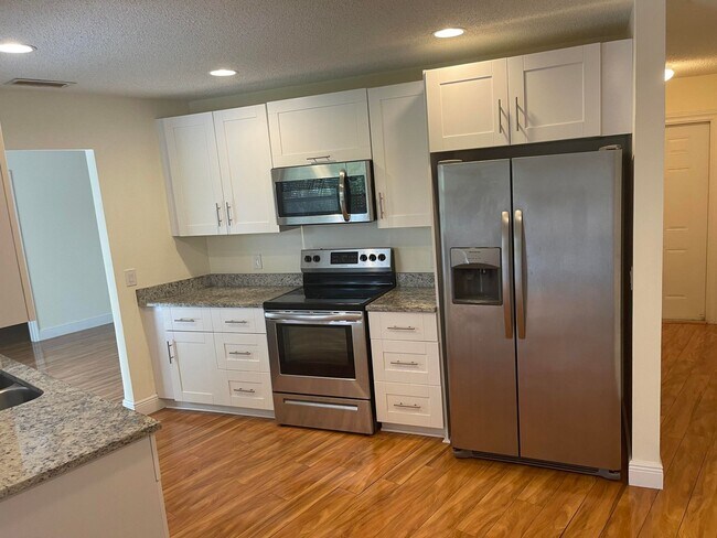 Building Photo - 111 Champions Run