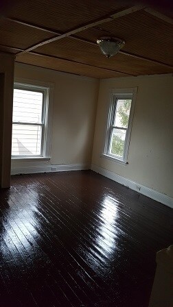 Foto del edificio - 5217 Kenwood Rd