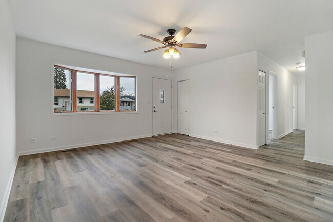 Foto del edificio - 1180 Larkdale Row