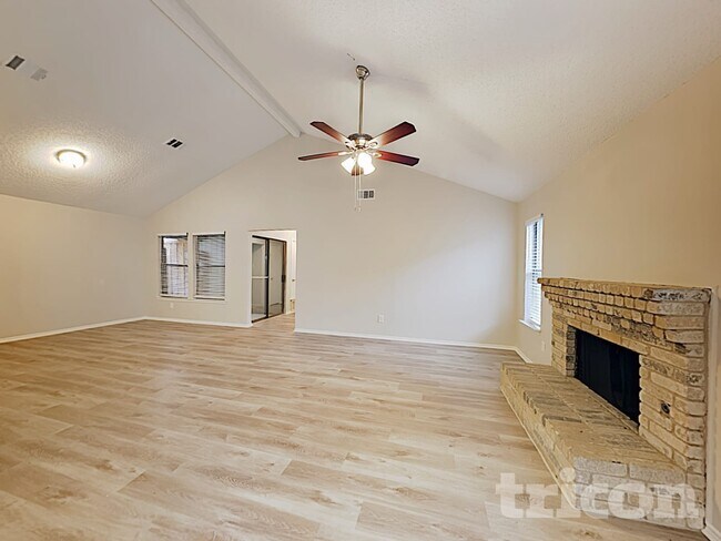 Foto del edificio - 4116 Amy Dr