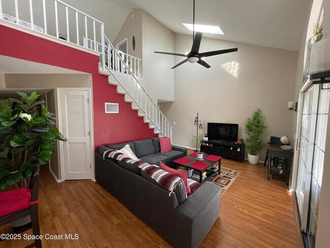 Foto del edificio - 4890 Lake Waterford Way W