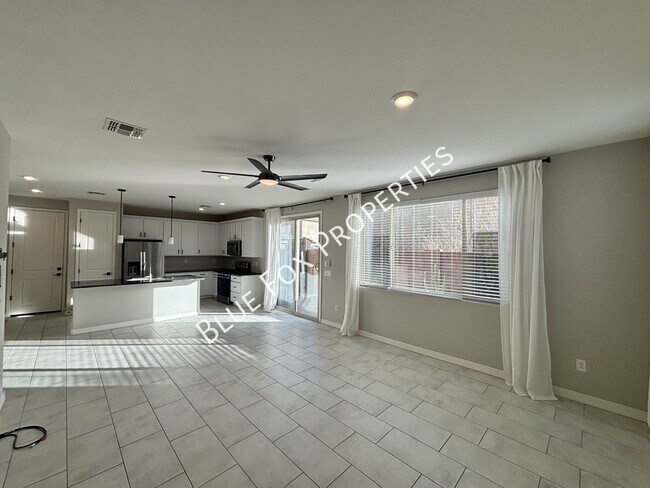 Foto del edificio - 1048 E Descent St