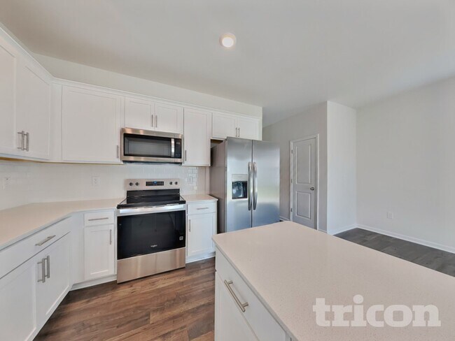 Foto del edificio - 291 Hanging Elm Ln