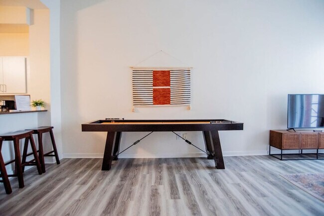 Foto del edificio - 50 N Illinois St