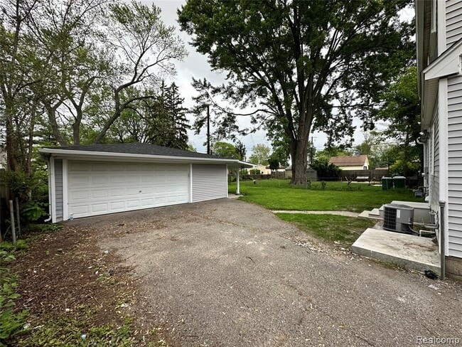Building Photo - 33050 John Hauk St