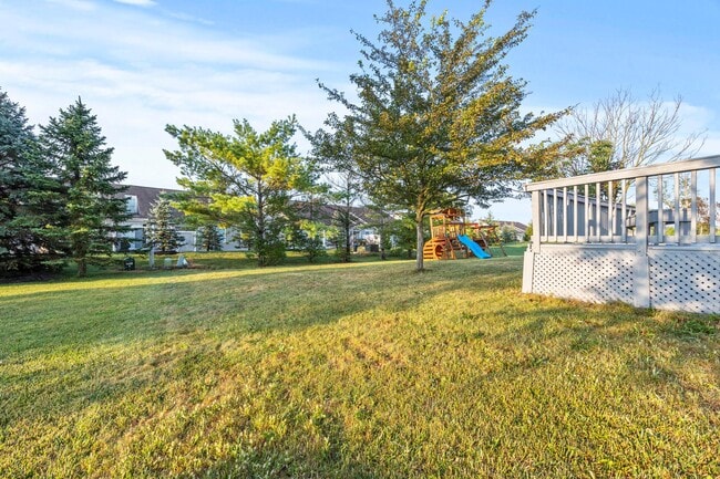 Foto del edificio - 5935 Pondview Ct