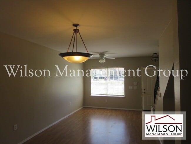 Foto del edificio - 2 br, 2.5 bath House - 6996 Woodlake Drive