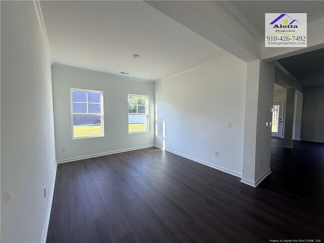 Foto del edificio - 156 Hanover Dr