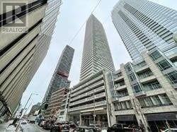 Building Photo - 2221-2221 Yonge St