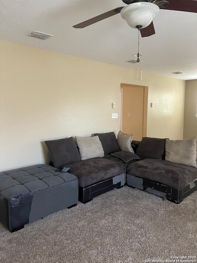 Foto del edificio - 10242 Basin Field Dr