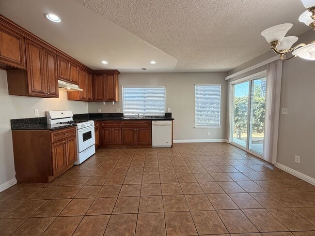 Building Photo - 15366 Black Shadow Dr