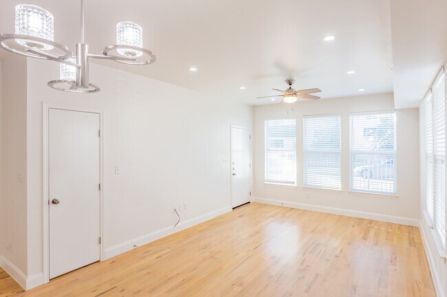 Foto del edificio - 4914-4916 San Jacinto St