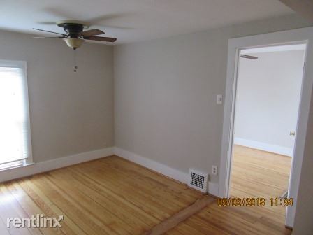 Building Photo - 941 Starkweather St