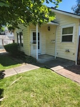 Building Photo - R311 S Peach St