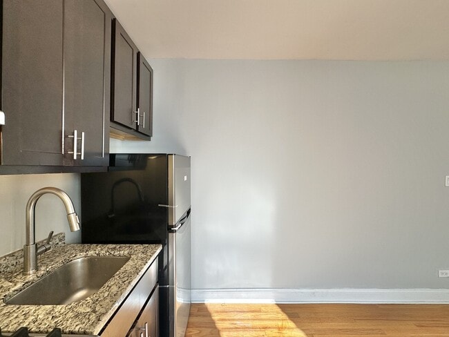 Foto del edificio - 623 W Patterson Ave