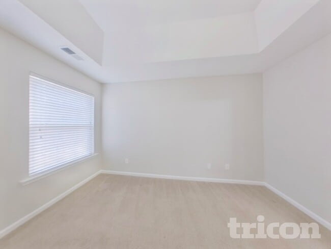 Building Photo - 263 Siddington Way