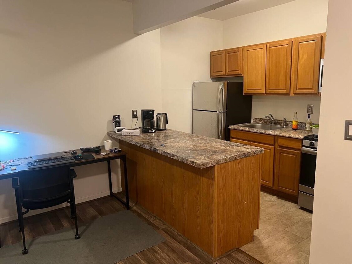 Foto principal - 218 6th St