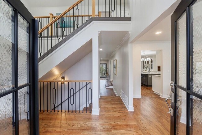 Foto del edificio - 459 Atlanta Country Club Dr