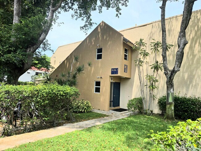 Foto del edificio - 959 SE 2nd Ave