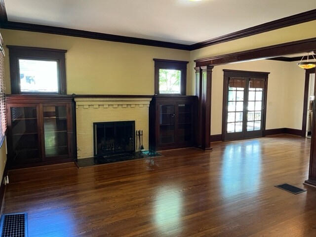 Building Photo - 2520 NE 7th Ave