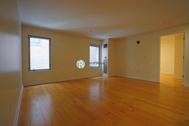 Photo - 40 Boylston St Apartment