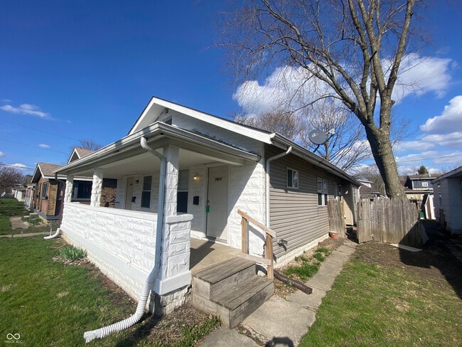 Building Photo - 1611 S Randolph St