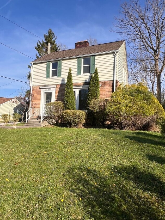 Primary Photo - 3 Bed, 1 Bath – 1,234 Sq Ft