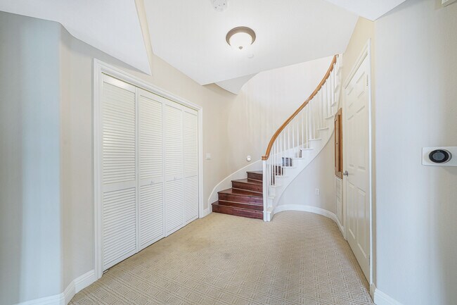 Foto del edificio - 5831 Seawalk Dr