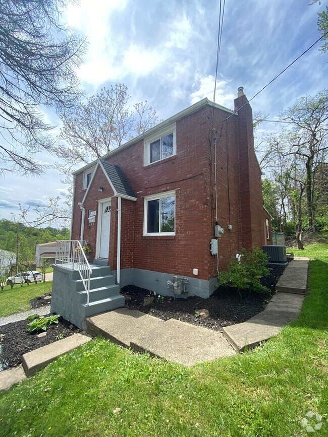 Building Photo - 103 Grove Rd