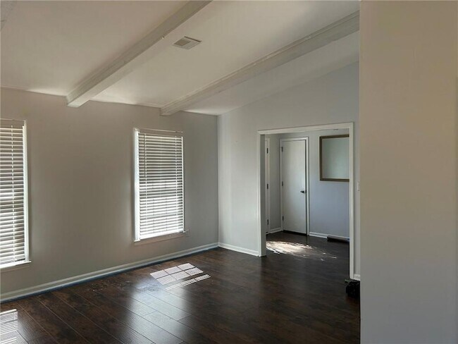 Foto del edificio - 1455 Cedar Heights Dr