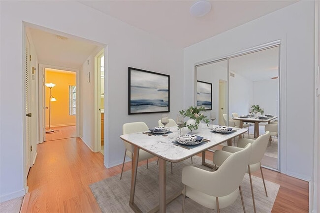 Building Photo - 2161 NE 68th St