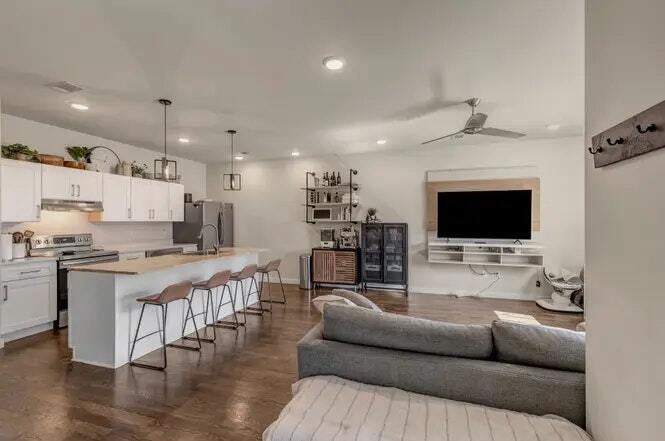 Foto principal - 3639 Hydes Ferry Rd