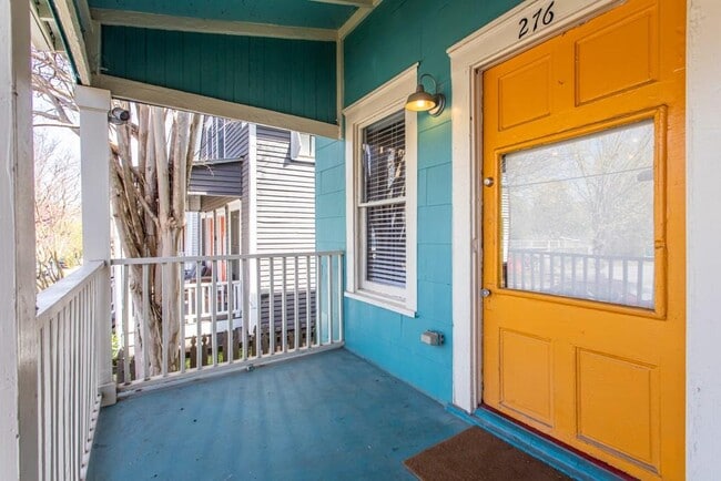 Building Photo - 276 Iswald St SE