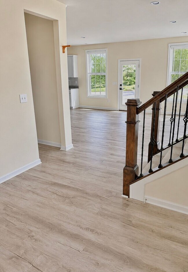 Foto del edificio - Beautiful 3 Bed / 3 Bath Home in Louisville