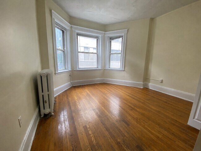 Foto del edificio - 327 Huntington Ave