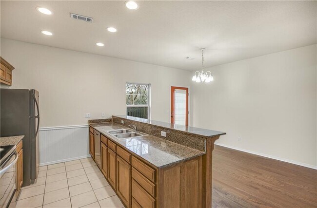 Foto del edificio - 3606 SW Deerfield Blvd