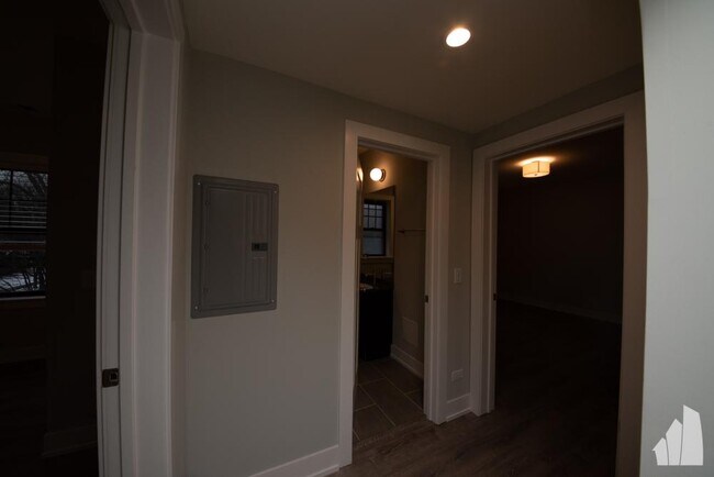 Foto del edificio - 2 bedroom in Chicago IL 60202