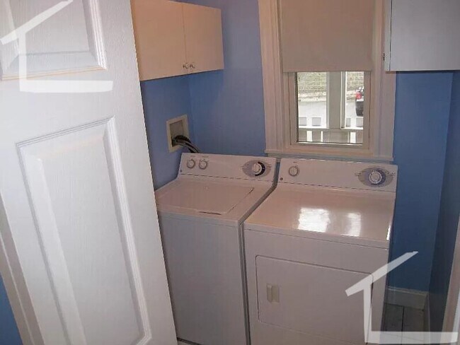 Foto del edificio - No fee 3 bedroom