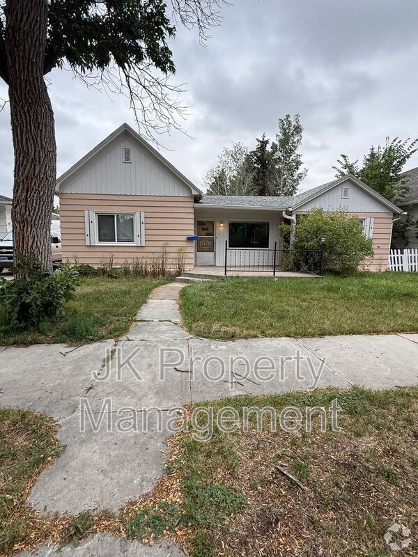 Building Photo - 2213 7th Ave N