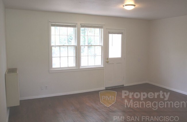 Building Photo - Renovated Two Stories Hillcrest Park Condo