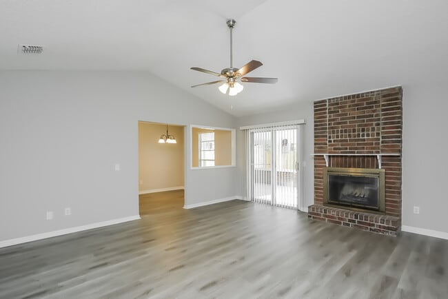 Foto del edificio - 2386 Dundee Ct E