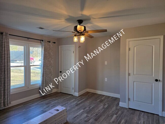 Foto del edificio - 8233 Harrison Bay Rd