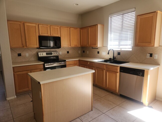 Foto del edificio - Immaculate Golf Community Home