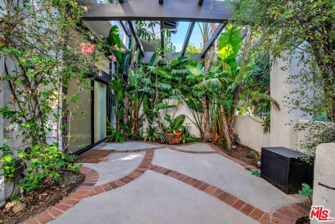 Primary Photo - 1654 Michael Ln